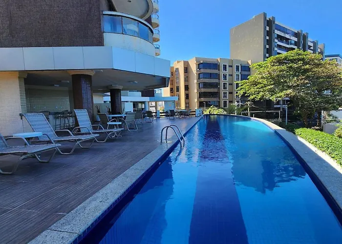 Predio A Beira-Mar, Na Melhor Localizacao Do Rio Vermelho.