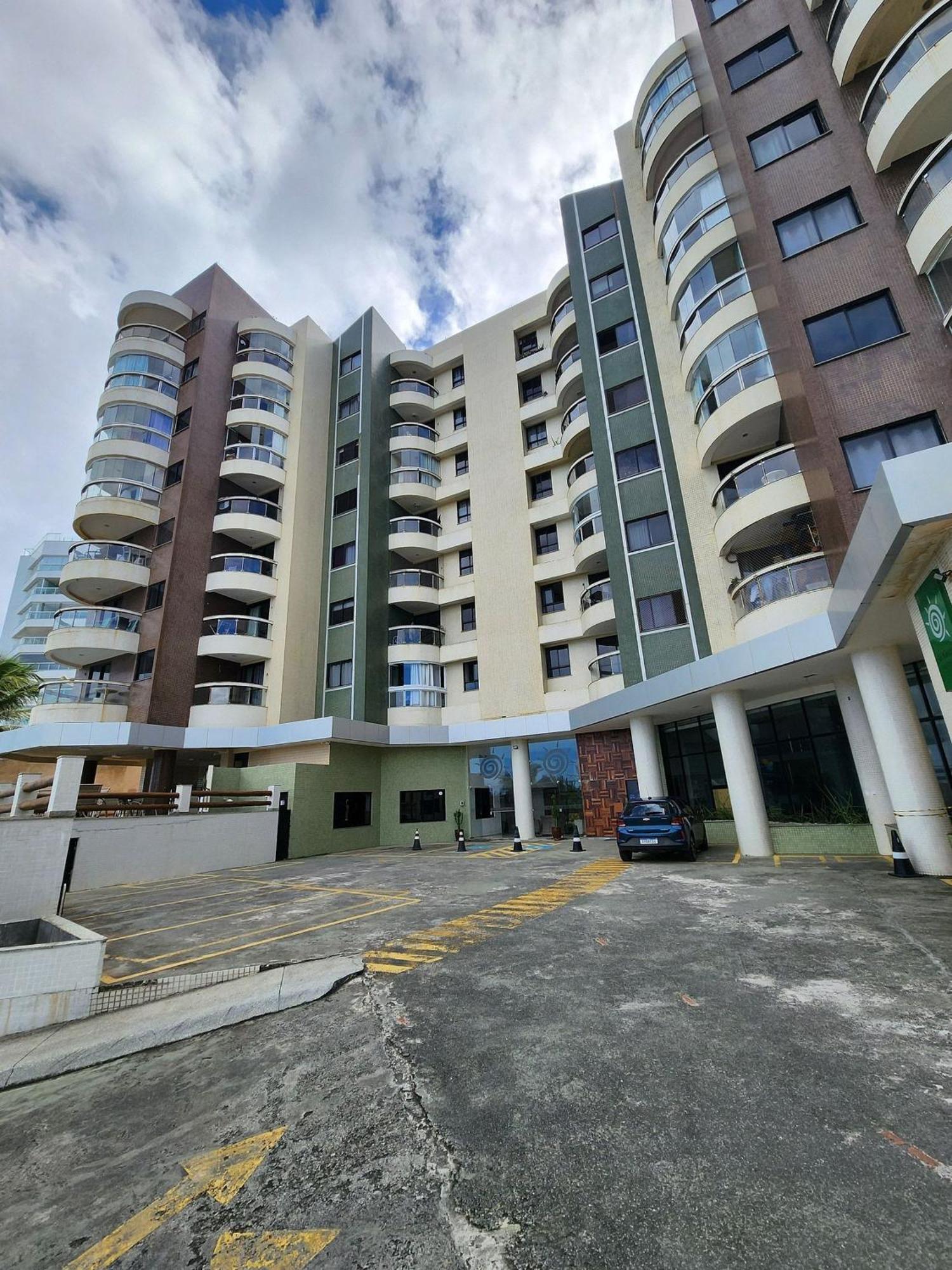 Apartment Predio A Beira-mar, Na Localizacao Do Rio Vermelho. Salvador