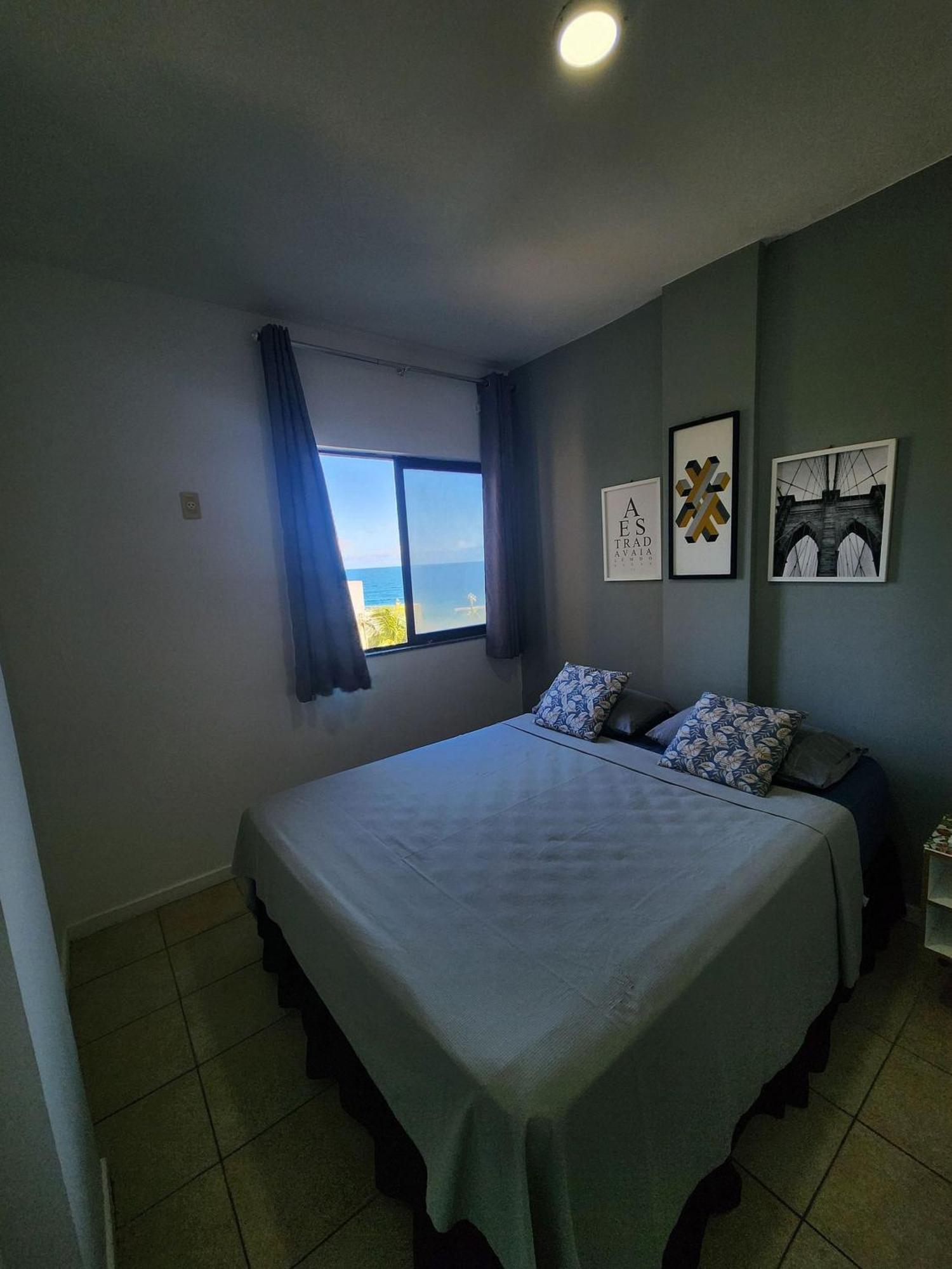 Apartment Predio A Beira-mar, Na Localizacao Do Rio Vermelho. *