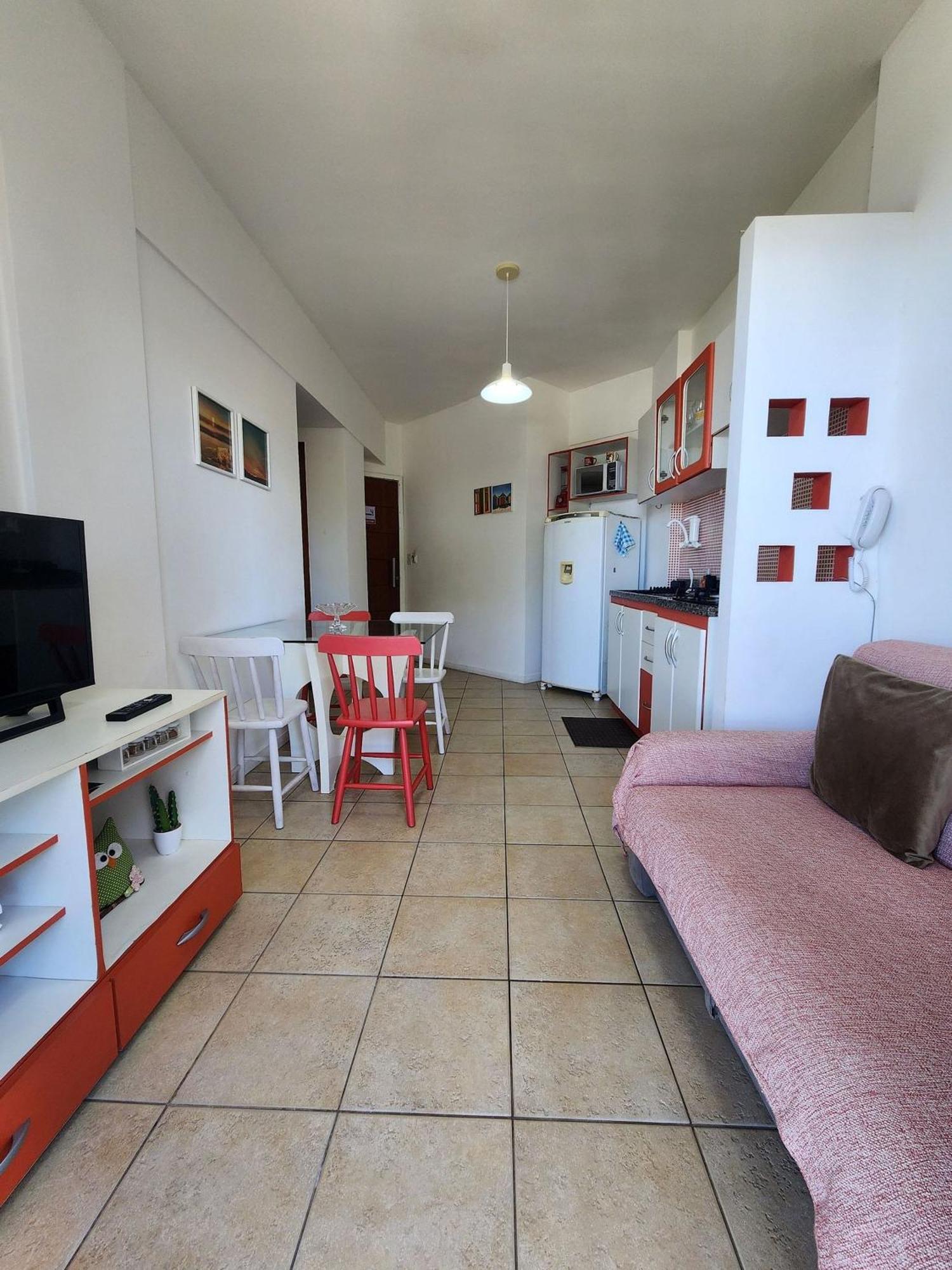 Apartment Predio A Beira-mar, Na Localizacao Do Rio Vermelho. *