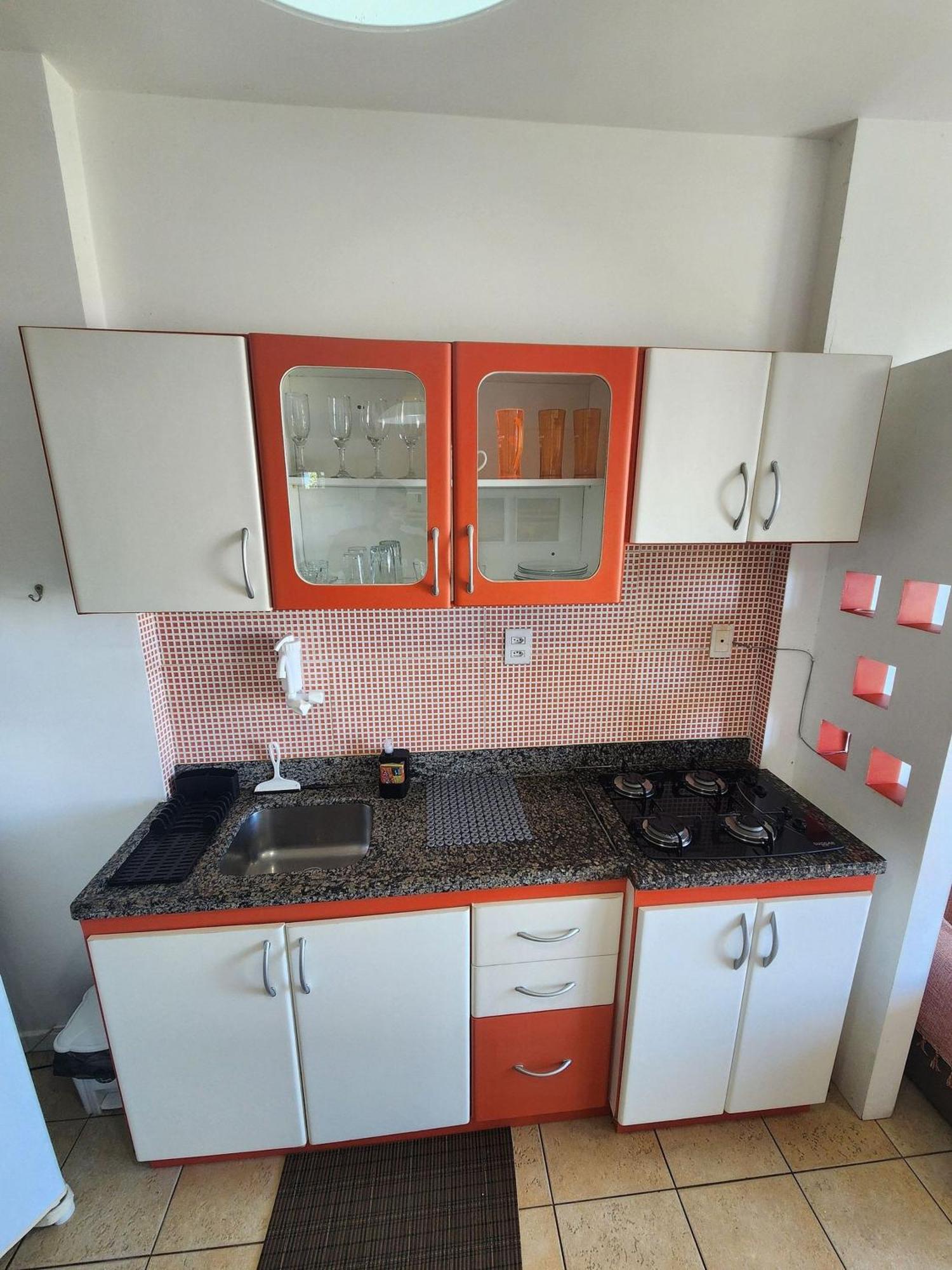 Apartment Predio A Beira-mar, Na Localizacao Do Rio Vermelho.