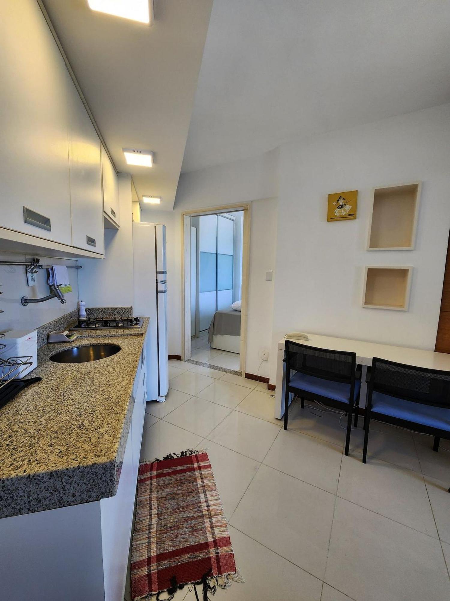 Apartment Predio A Beira-mar, Na Localizacao Do Rio Vermelho. Salvador